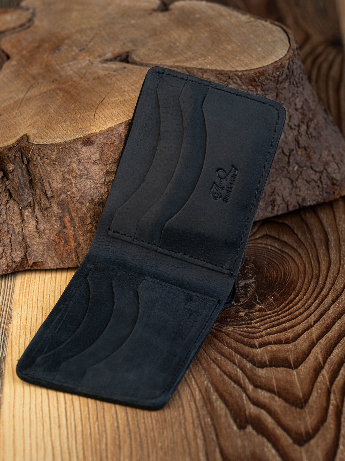 Signature Fold Black Wallet